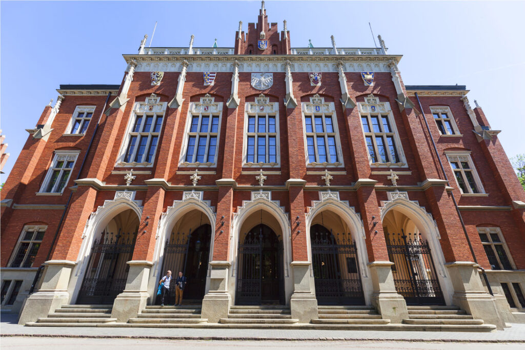 the facade of the Jagiellonian University in Kraków